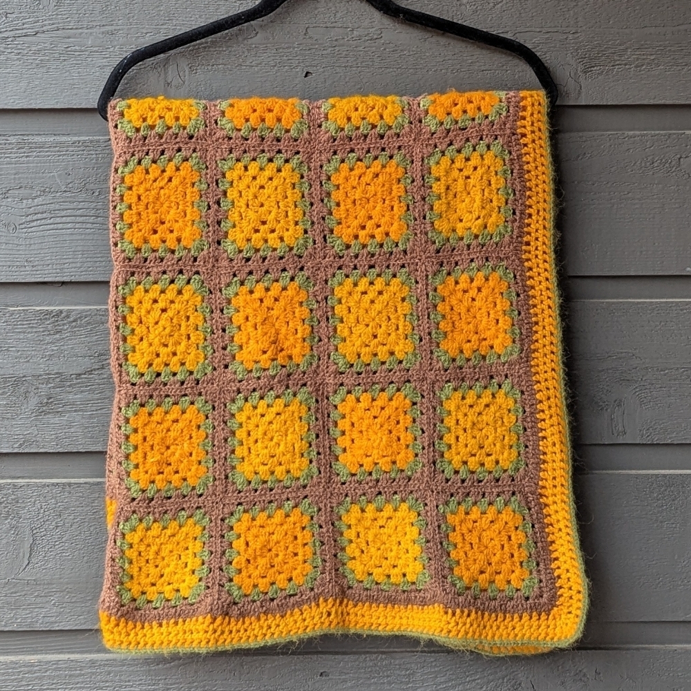 Handknit Retro 70s Granny Square Afghan Blanket 34.5" X 34.5" Grannycore - Picture 4 of 5